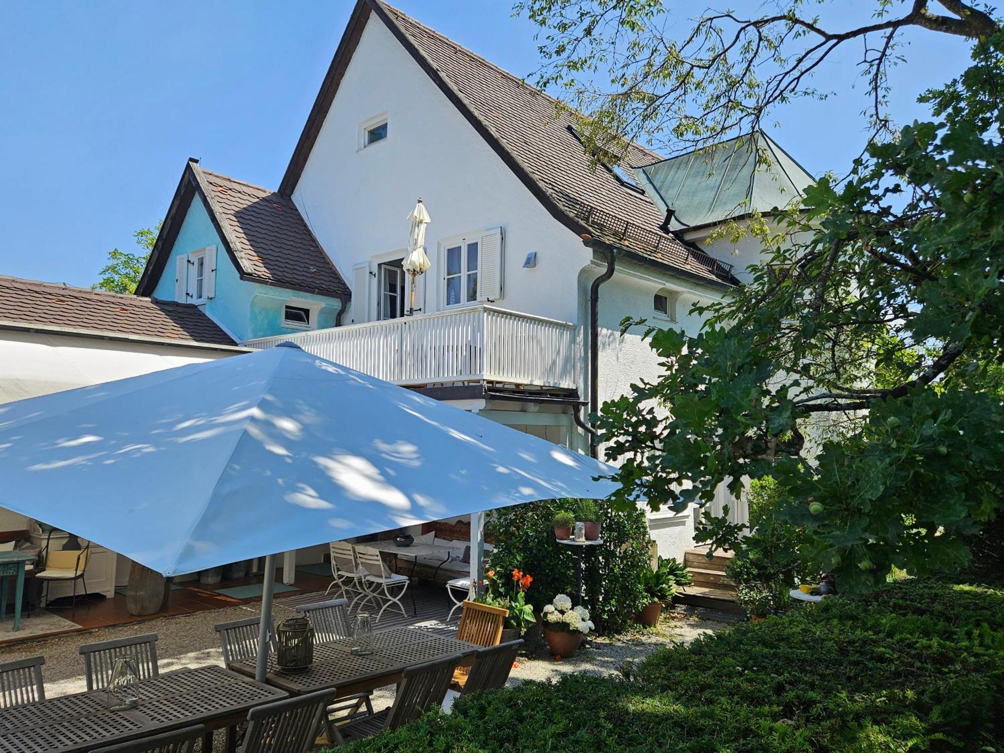 Am Eichholz Galerie & Art-hotel 3*