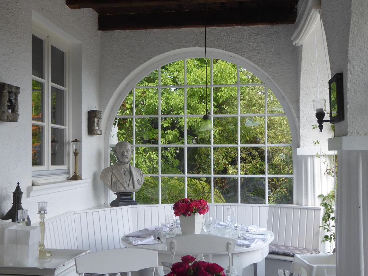Am Eichholz Galerie & Art-hotel Murnau am Staffelsee