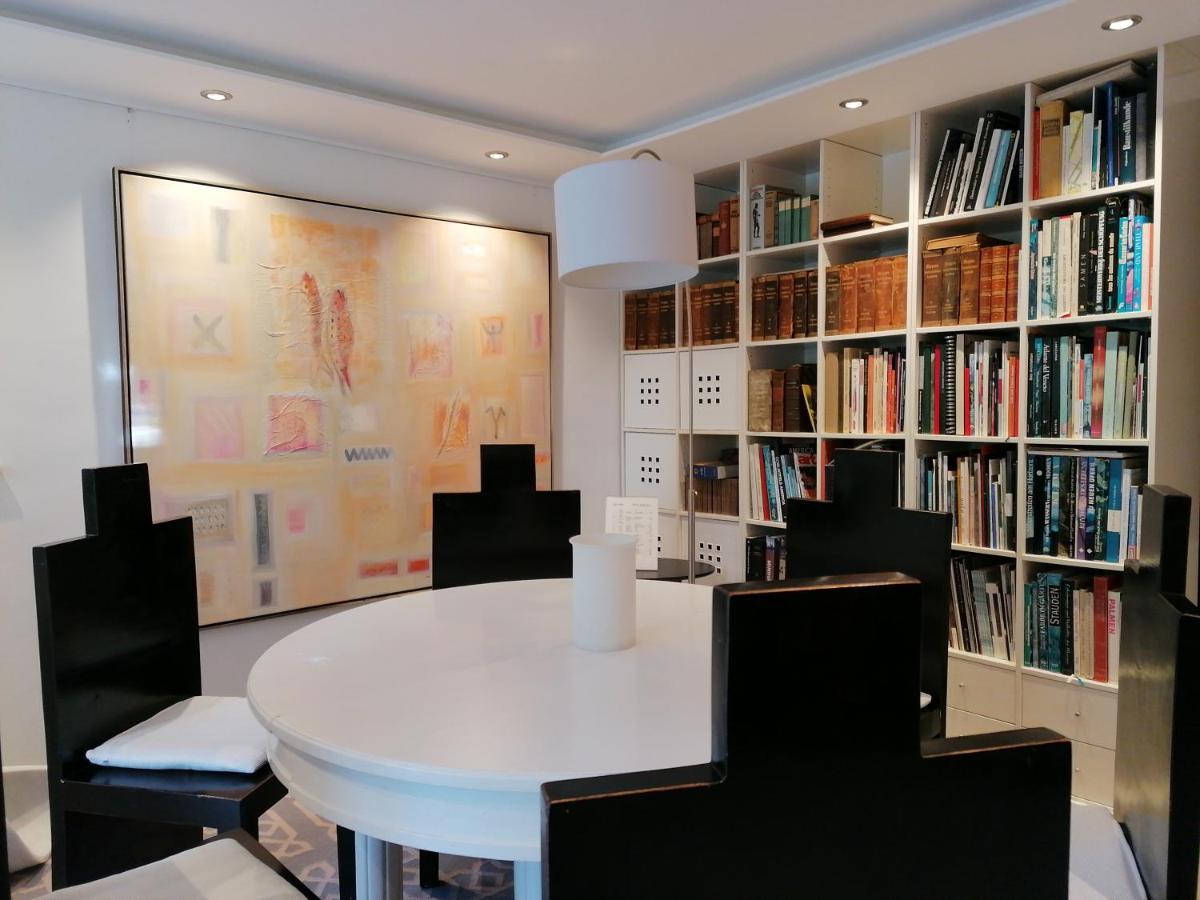 Отель Am Eichholz Galerie & Art-hotel Мурнау-ам-Штаффельзее